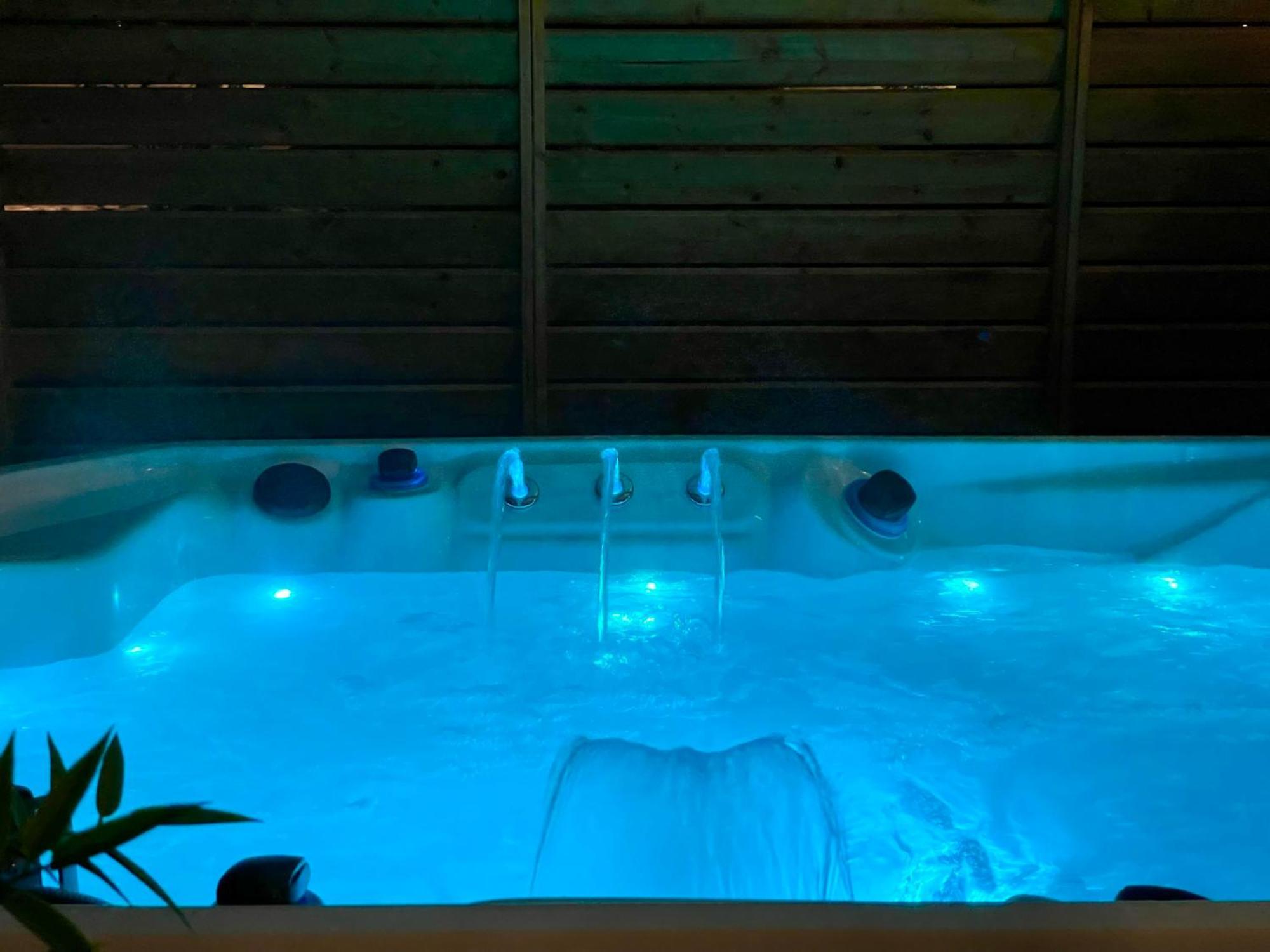 Domaine Les 2 Mondes Hotel Aydat Luaran gambar